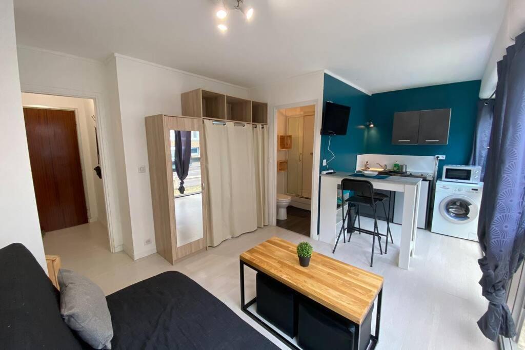 Ferienwohnung Studio & Parking Prive Centre Orleans Tram Au Pied Exterior foto