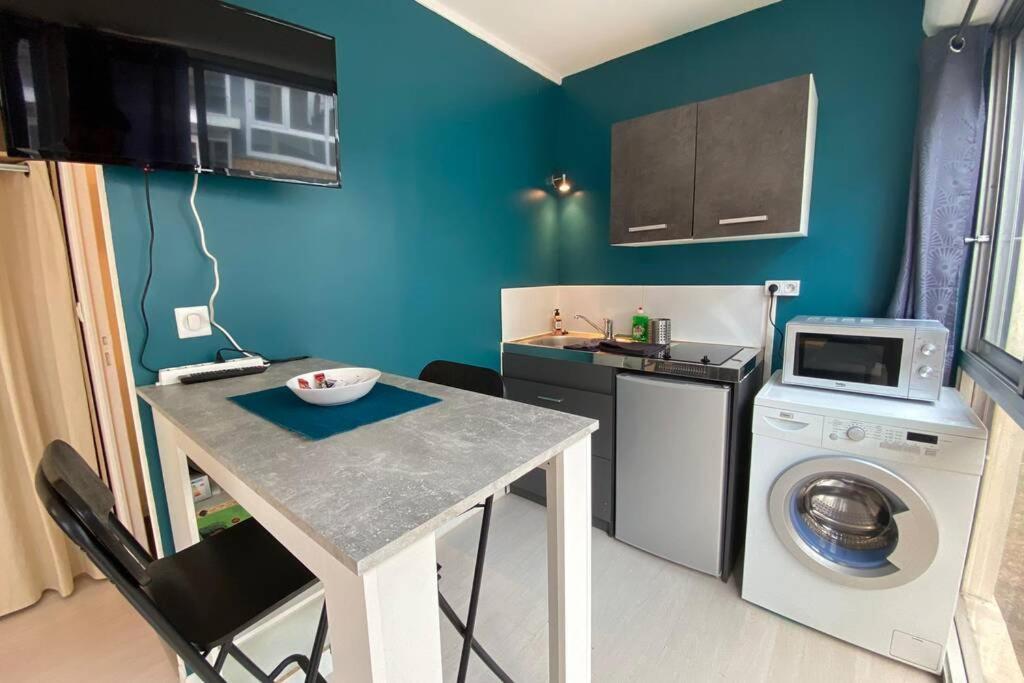 Ferienwohnung Studio & Parking Prive Centre Orleans Tram Au Pied Exterior foto