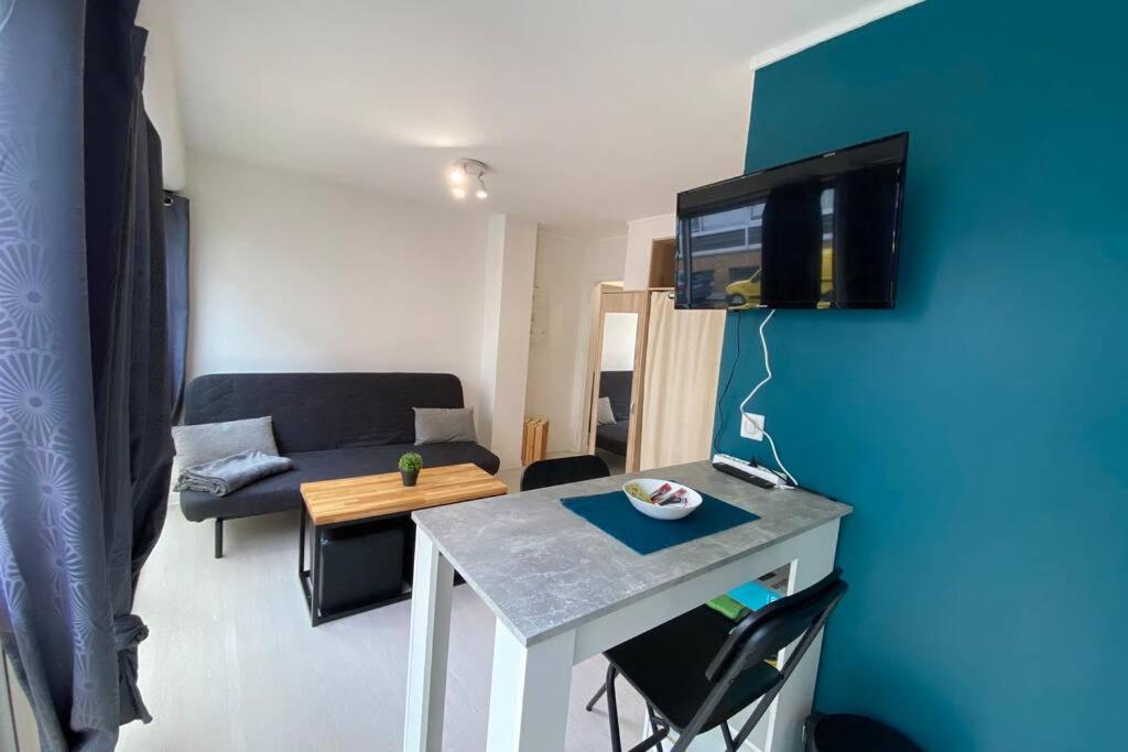 Ferienwohnung Studio & Parking Prive Centre Orleans Tram Au Pied Exterior foto
